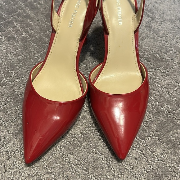 Marc Fisher Hadya Slingback Pump in Red Size 8 - Picture 10 of 11